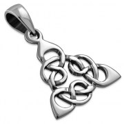 Tiny Celtic Trinity Plain Silver Pendant, pn168